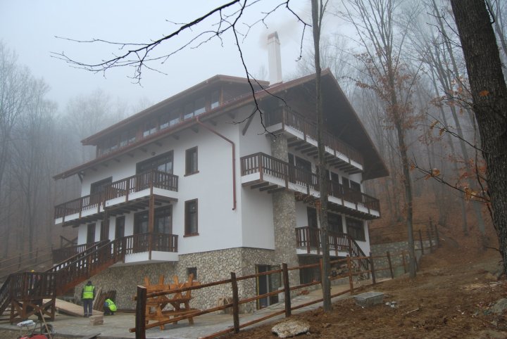 Stejar Tur - Pensiune turistică